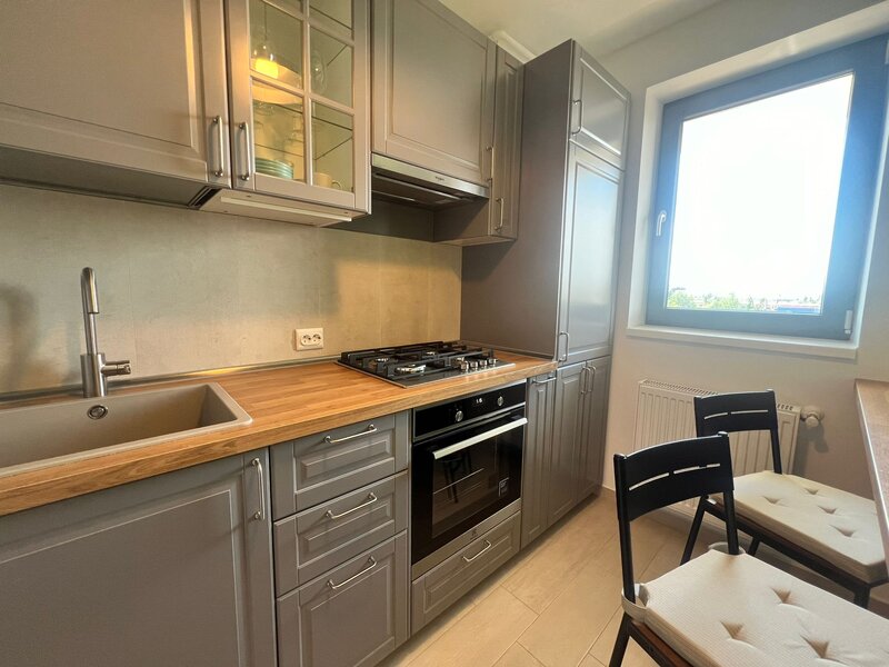 Hils Pallady, metrou Anghel Saligny, Titan,