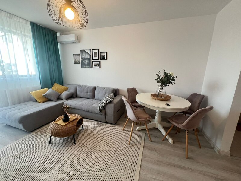 Hils Pallady, metrou Anghel Saligny, Titan,